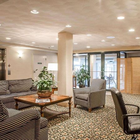 Comfort Inn At Newport Beach Middletown Buitenkant foto