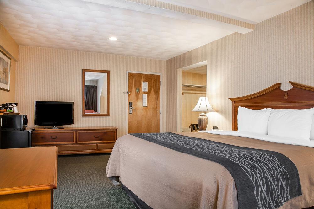 Comfort Inn At Newport Beach Middletown Buitenkant foto