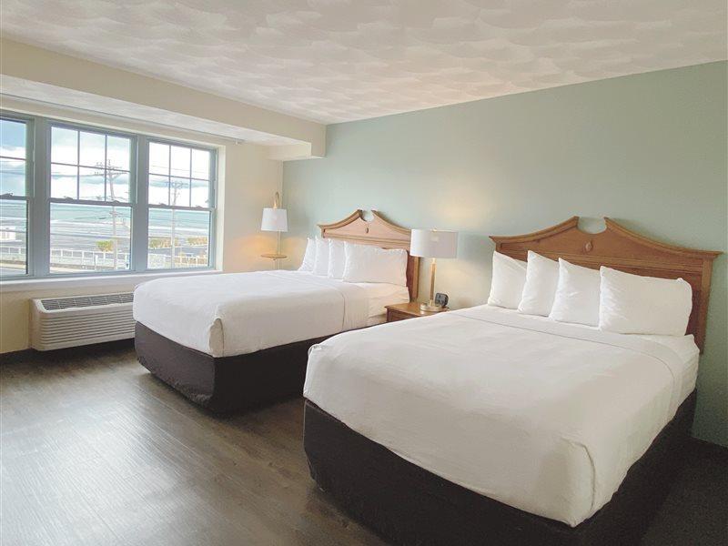 Comfort Inn At Newport Beach Middletown Buitenkant foto