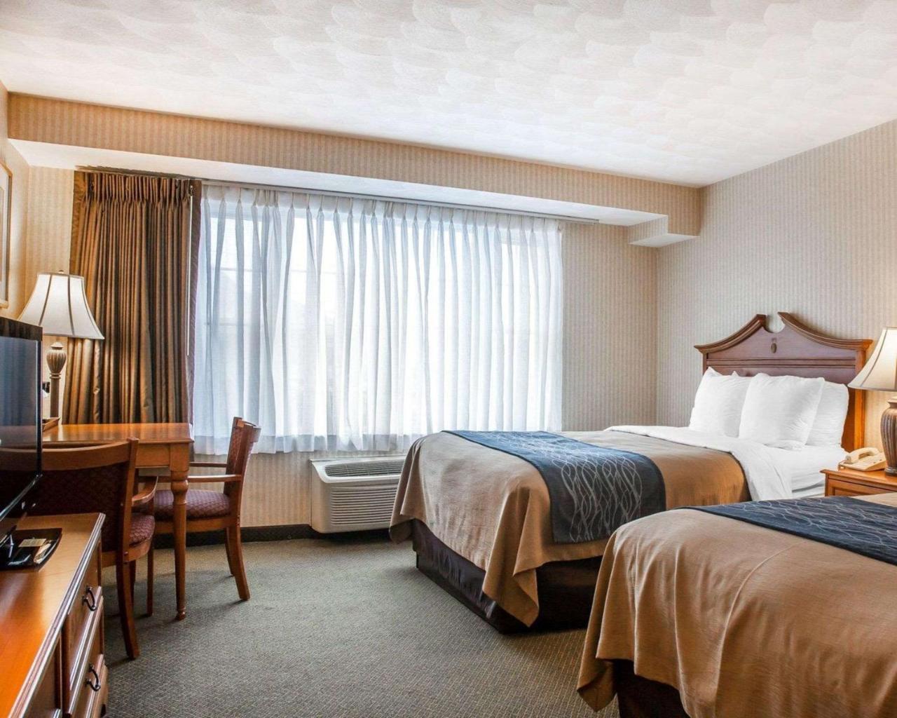Comfort Inn At Newport Beach Middletown Buitenkant foto