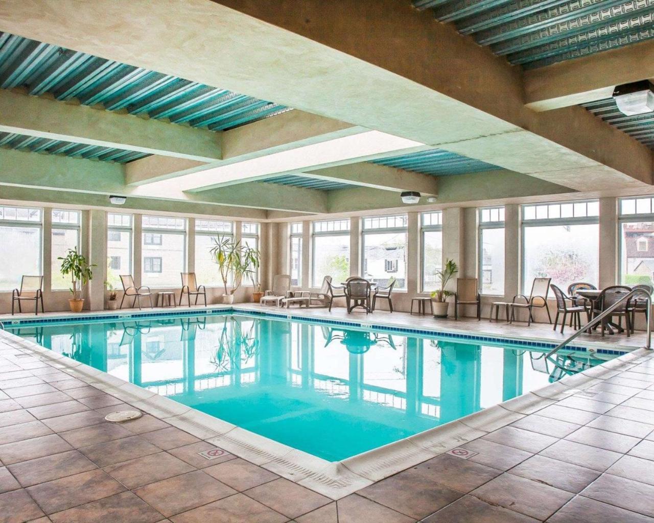 Comfort Inn At Newport Beach Middletown Buitenkant foto