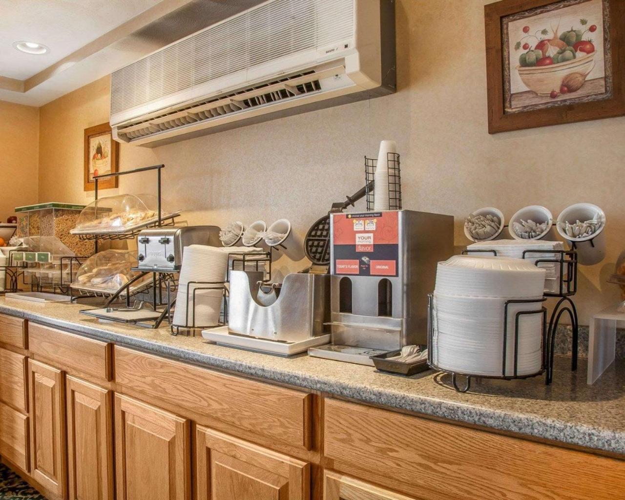 Comfort Inn At Newport Beach Middletown Buitenkant foto