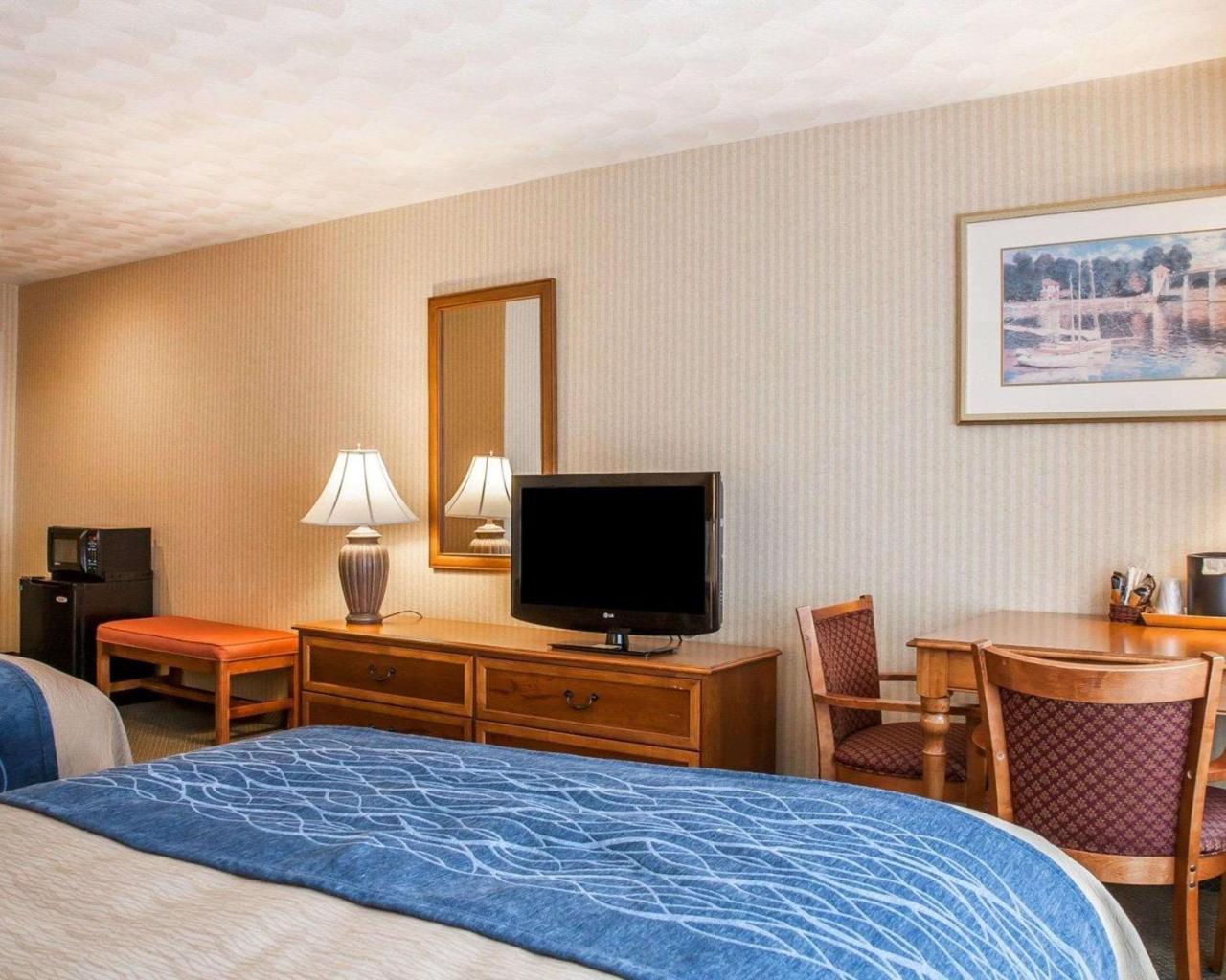 Comfort Inn At Newport Beach Middletown Buitenkant foto