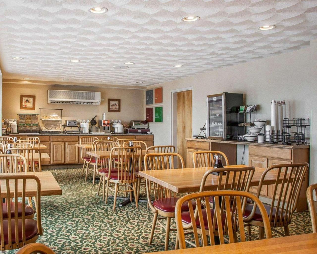 Comfort Inn At Newport Beach Middletown Buitenkant foto