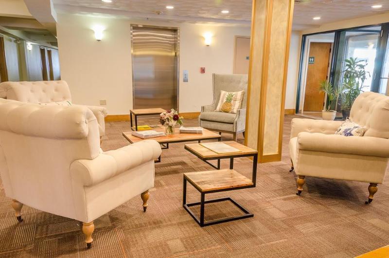 Comfort Inn At Newport Beach Middletown Buitenkant foto