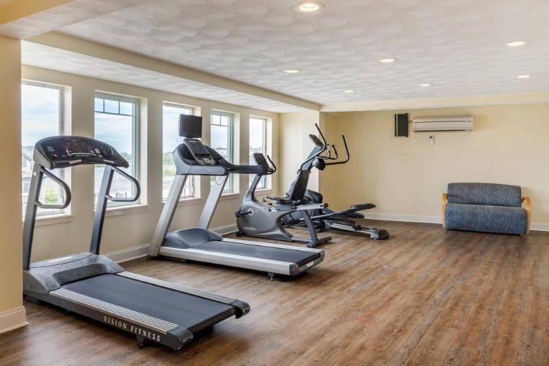 Comfort Inn At Newport Beach Middletown Buitenkant foto
