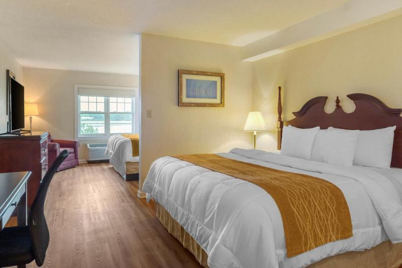 Comfort Inn At Newport Beach Middletown Buitenkant foto